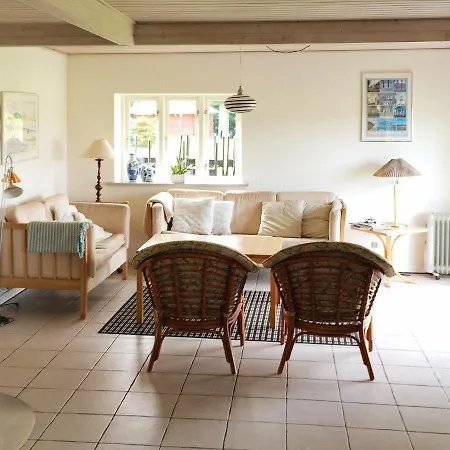 Six-bedroom Holiday In Ferienhaus *