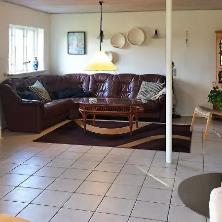 Six-bedroom Holiday In Ferienhaus